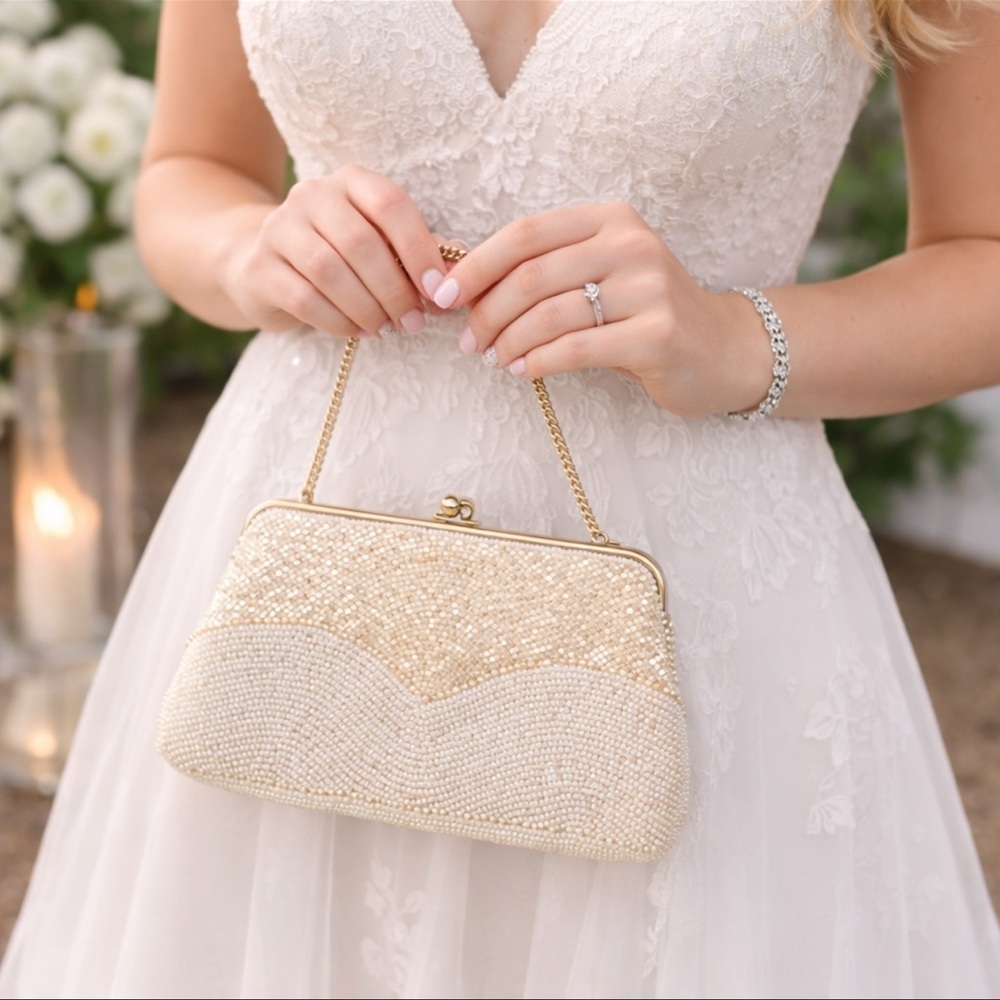 Vintage Cream Beaded HandBag Clutch